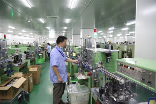 【助力民营企业生长】癸150uf 35v科电子生产铝电解电容器1.5亿只