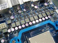 10相供电+全固态0.22uf 50v电容 技嘉770仅699元
