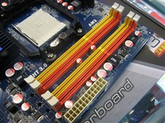 盈通飞刃A870X V1.1主板 