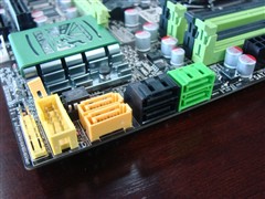 高品质台系电47UF 100V容 致铭黑钻H67A