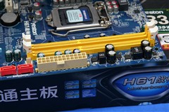盈通H61战神主板 