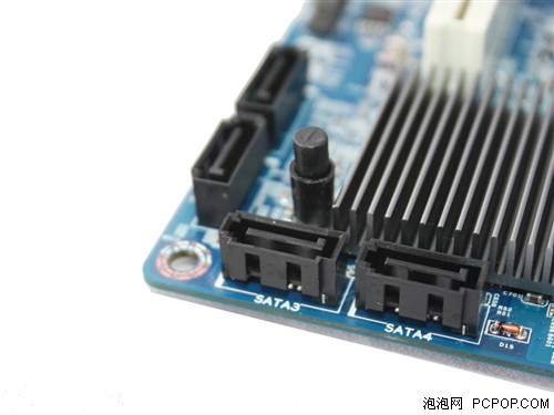 全固态电容装备  APU强板翔升A55V-S新品首曝 